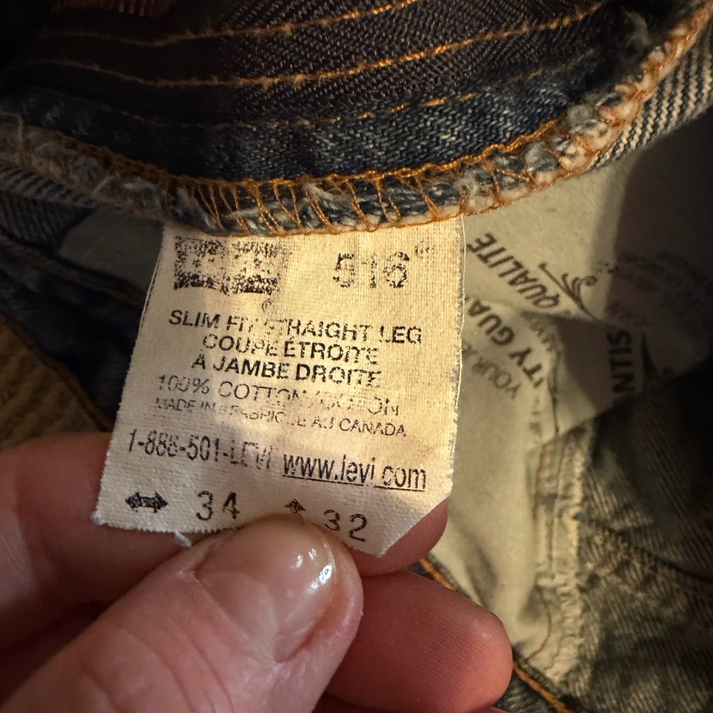Vintage 516 Levi’s Blue Jeans 34X32. Unisex. Made in Canada. - Picture 7 of 8